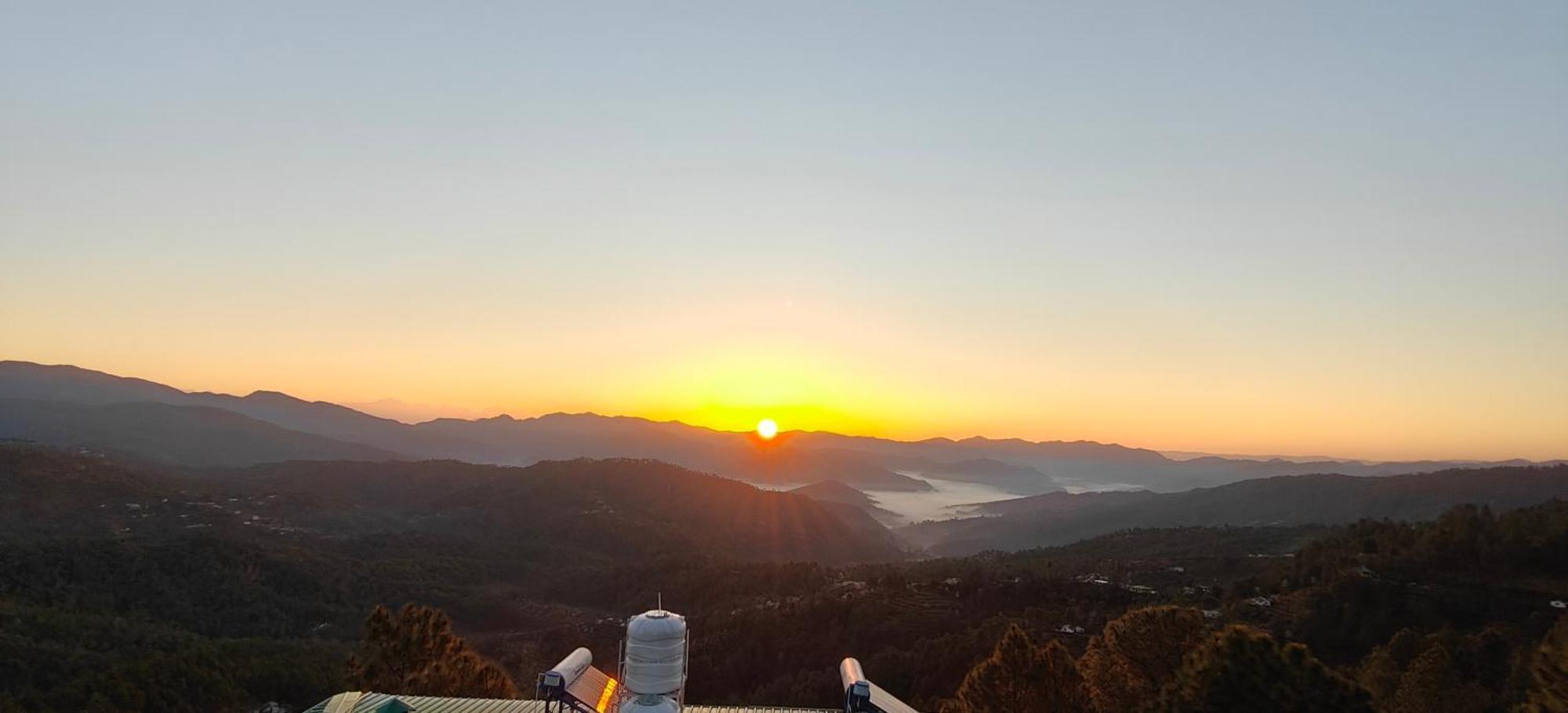 Отель Rudra Retreat Hawalbagh Экстерьер фото